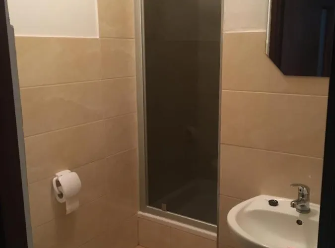 Private Bathroom Quadruple Room